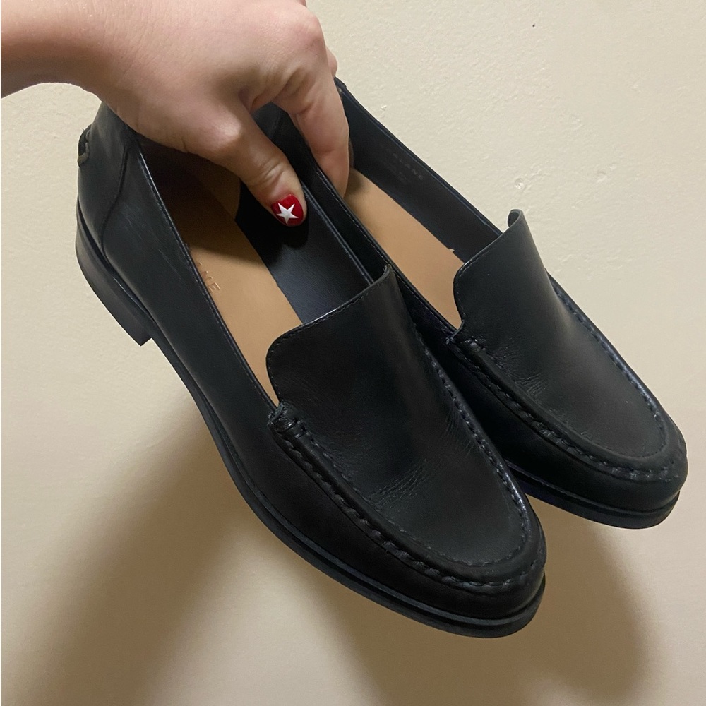 everlane black modern loafer